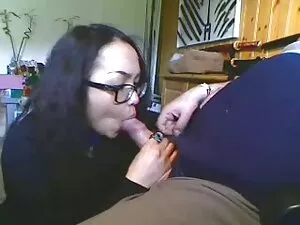 La sensual y tetona  ...
