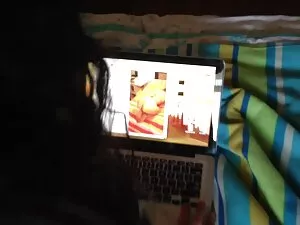 Pareja joven y por l ...